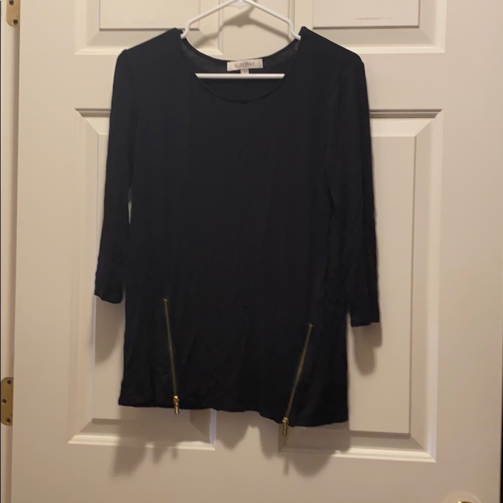 Long black top with 3/4 sleeves